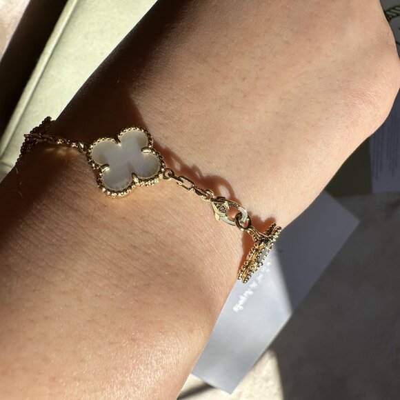 COPY - Van Cleef Mother of Pearl Vintage Alhambra 18K Gold Bracelet 5 Motifs - Picture 9 of 9